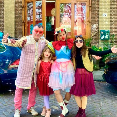 Sun 17 May 2026 - 11:00 - TROUPIRILAMP Family show